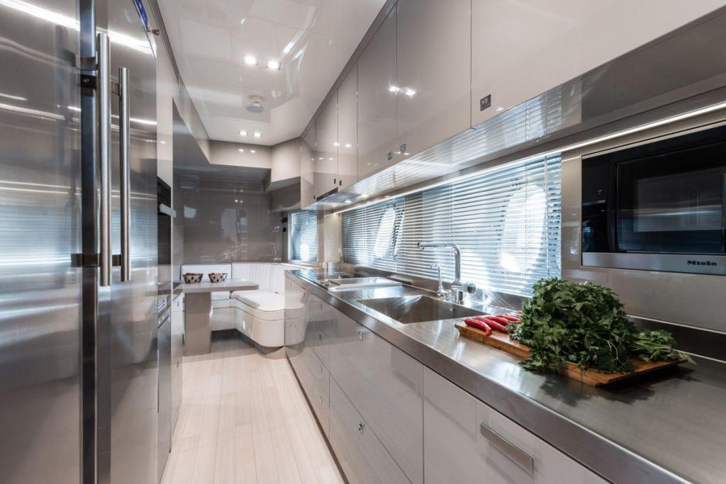 AB Yachts AB 100