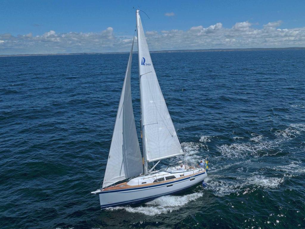 Hallberg-Rassy 340