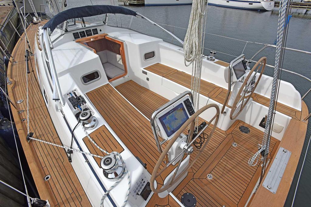 Hallberg-Rassy 340