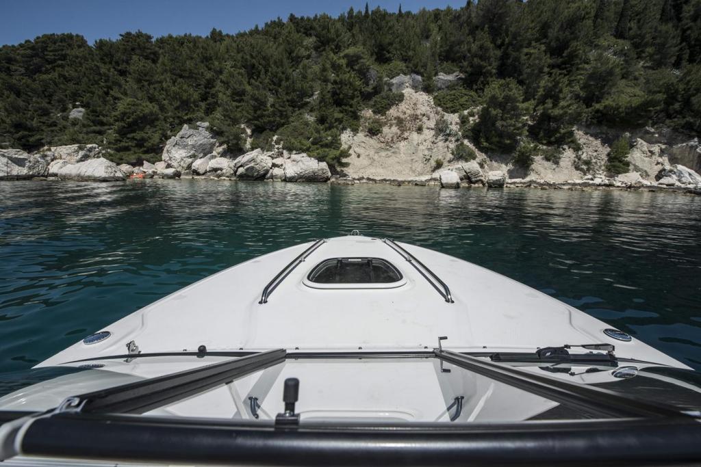 Sea Ray Sunsport 250
