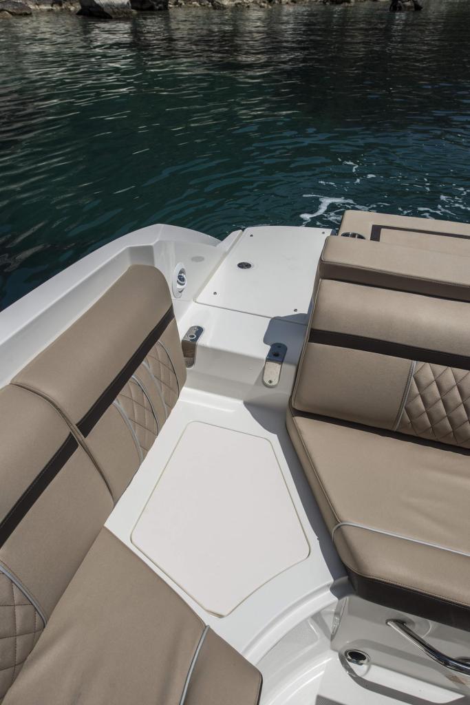 Sea Ray Sunsport 250