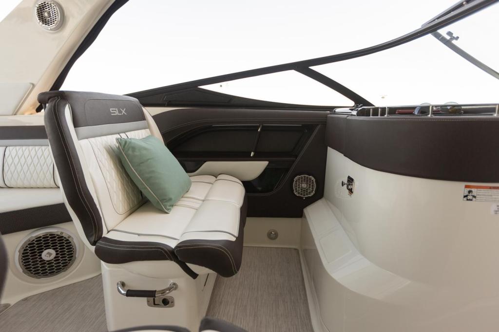 Sea Ray Sport Boat 310 SLX