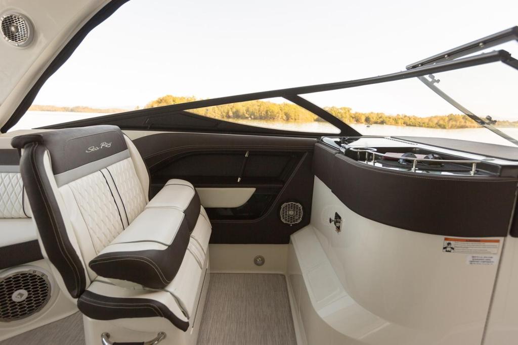 Sea Ray Sport Boat 310 SLX OB