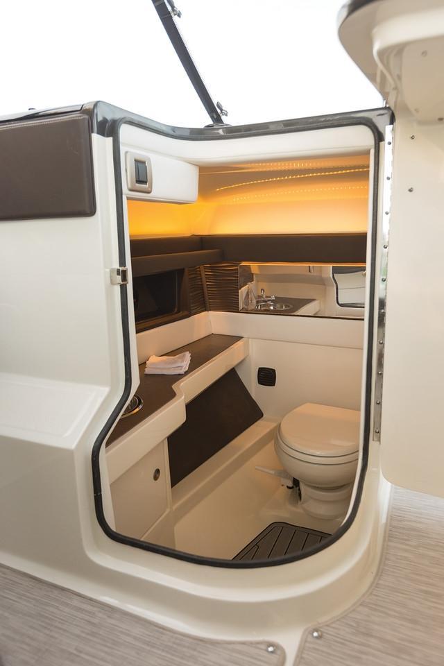 Sea Ray Sport Boat 310 SLX OB