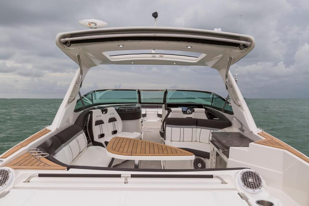 Sea Ray Sport Boat 350 SLX OB