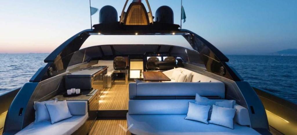 Riva 76 Bahamas