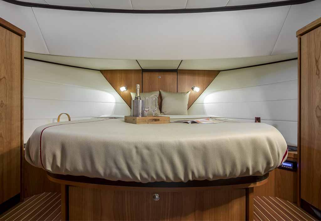 Linssen Grand Sturdy 40.0 AC