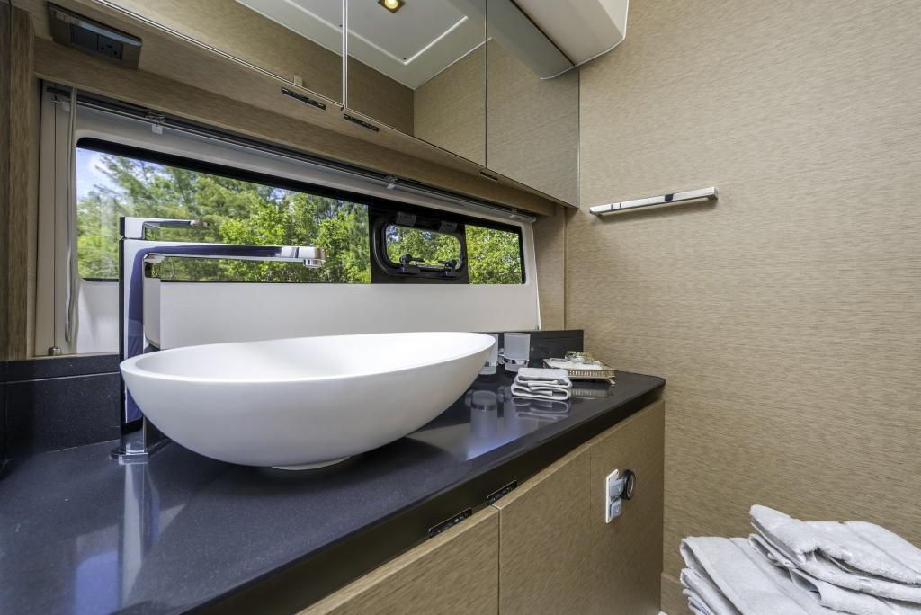 Prestige 460
