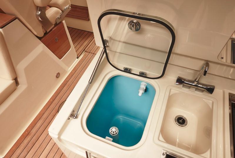 Chris Craft Calypso 30