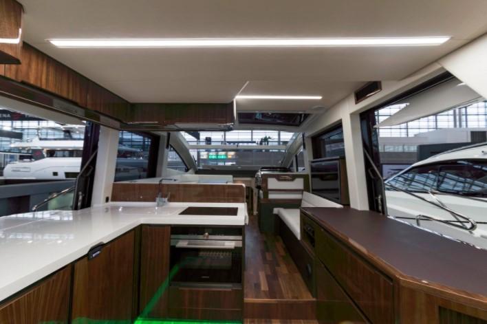 Galeon 470 Skydeck
