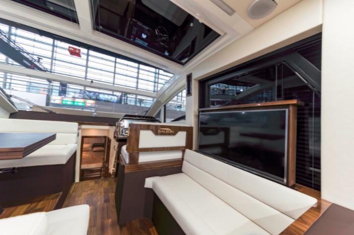 Galeon 470 Skydeck
