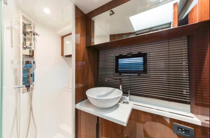 Galeon 470 Skydeck