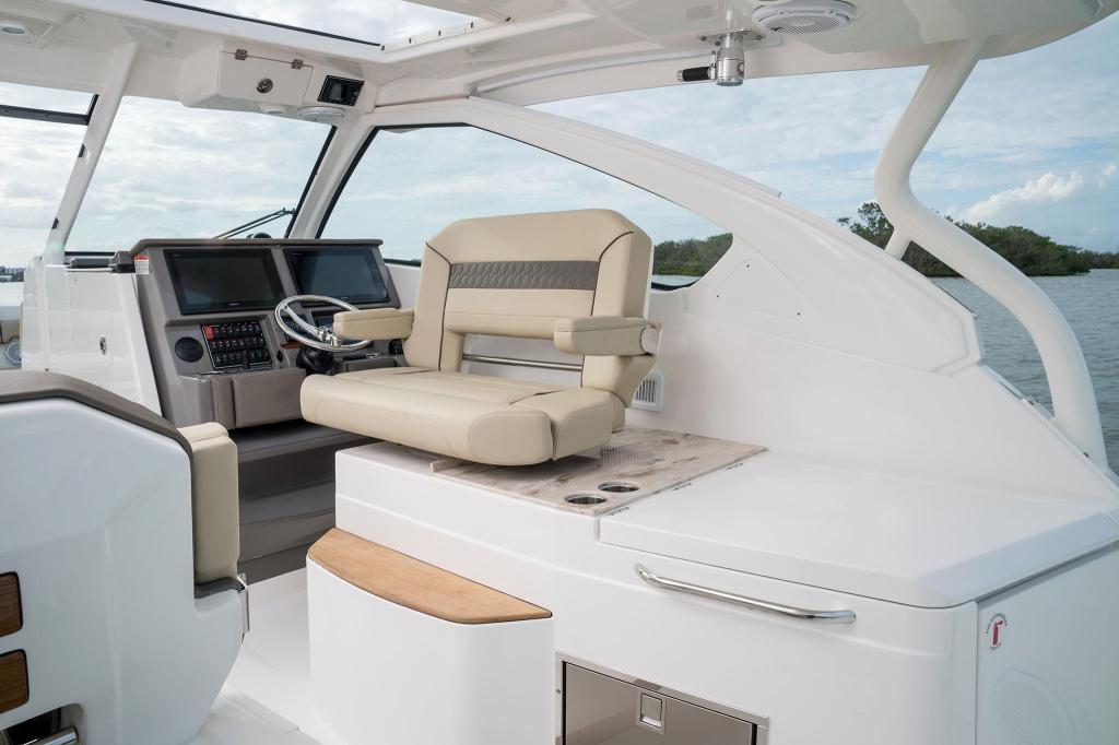 Pursuit Dual Console DC 365
