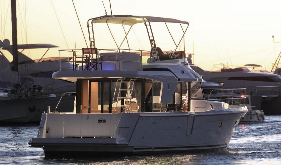 Beneteau Swift Trawler 35