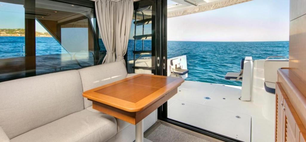 Beneteau Swift Trawler 35