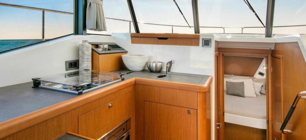 Beneteau Swift Trawler 35