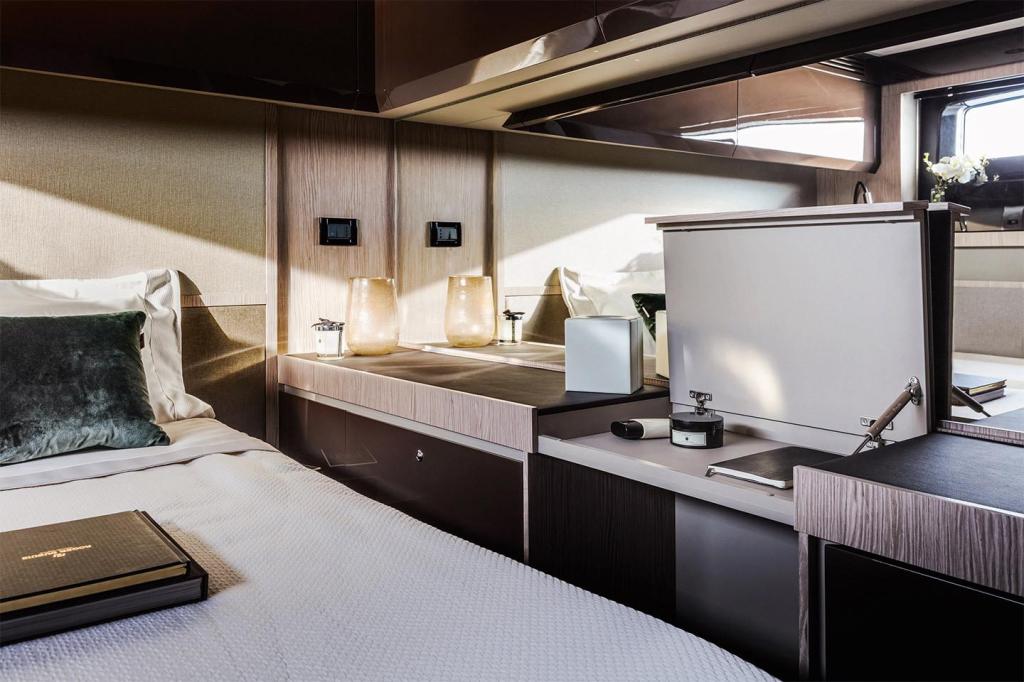 Azimut Atlantis 51