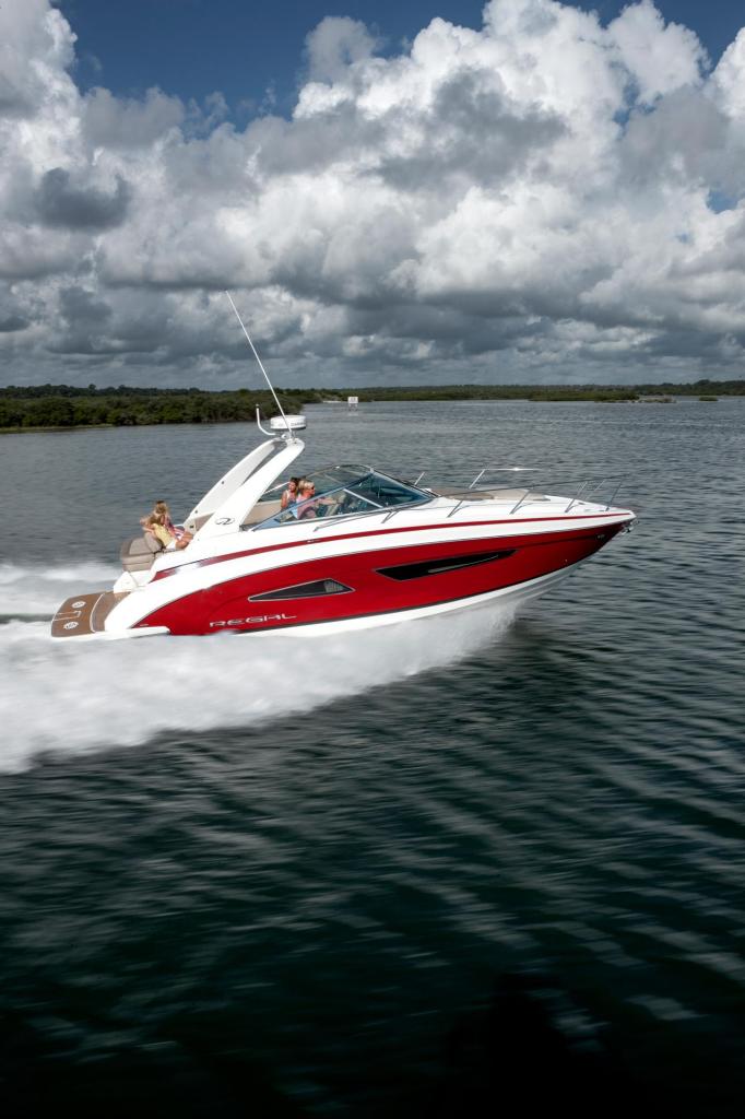 Regal Express Cruiser 33