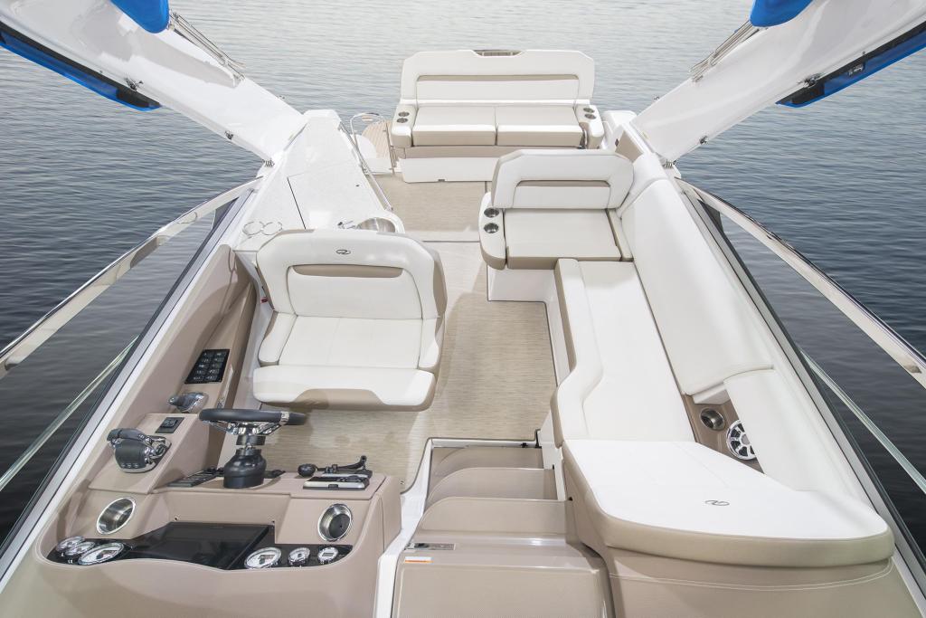 Regal Express Cruiser 33