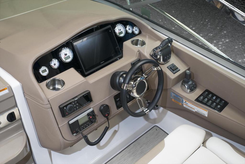 Regal Express Cruiser 33