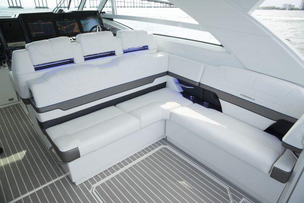 Formula 430 All Sport Crossover