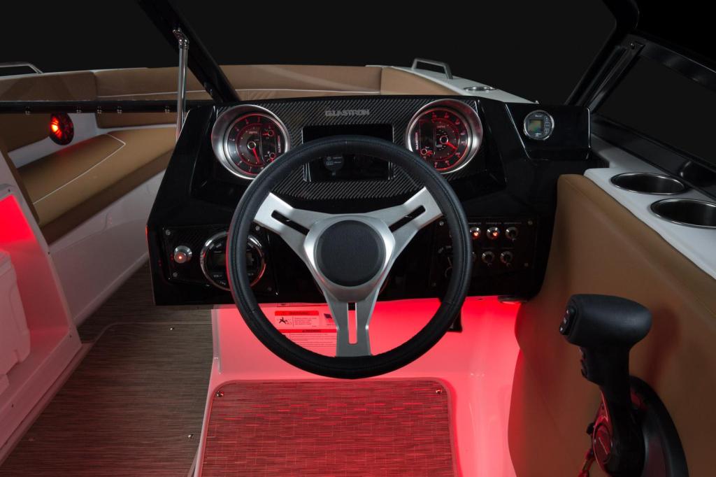 Glastron GTD 220