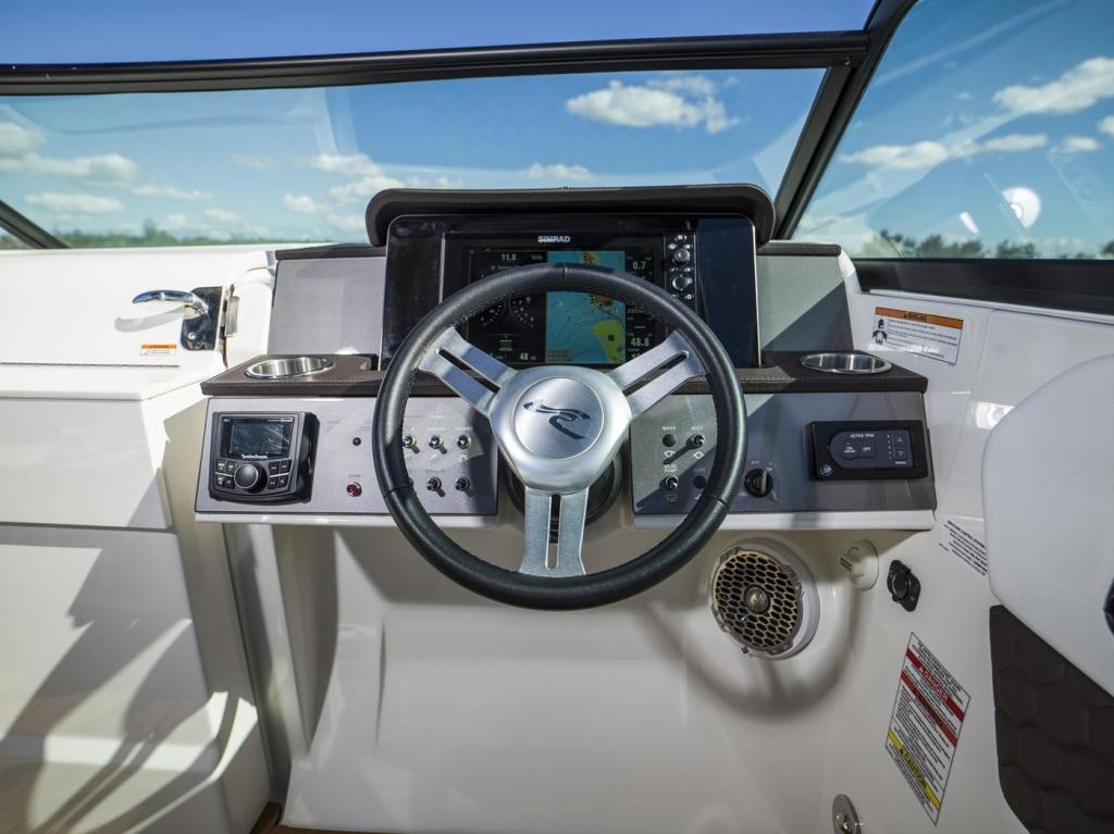 Sea Ray Sport Boat 250 SDX