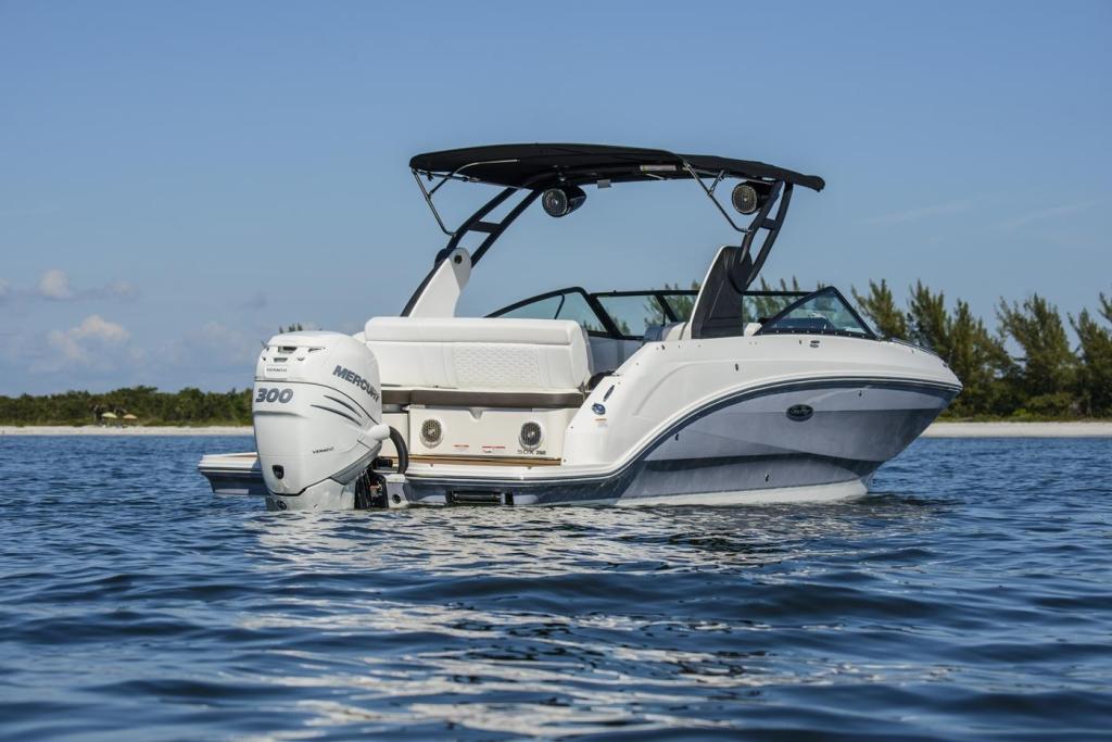 Sea Ray Sport Boat 250 SDX OB