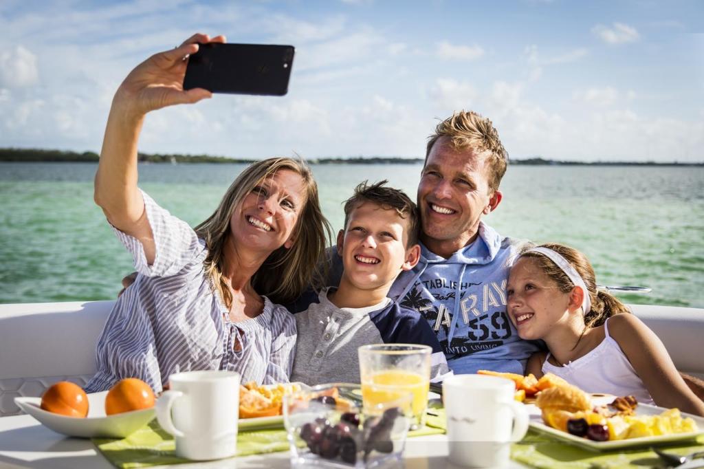 Sea Ray Sport Cruiser 320 Sundancer OB