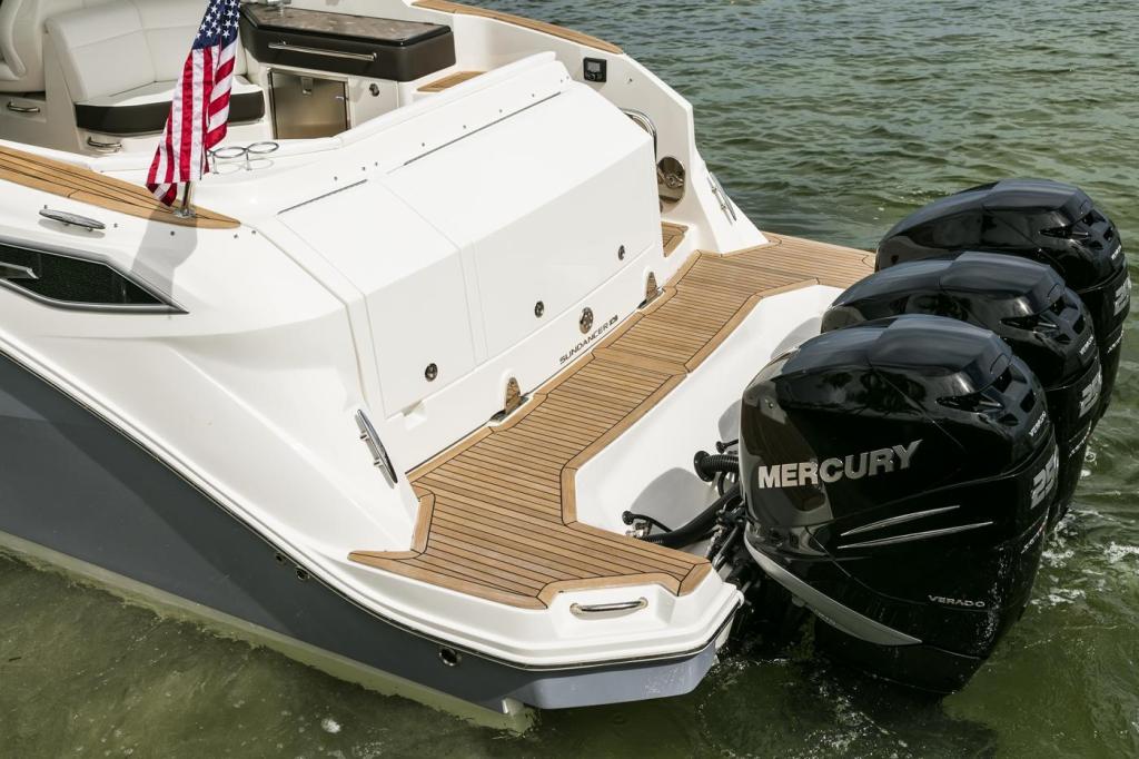 Sea Ray Sport Cruiser 320 Sundancer OB