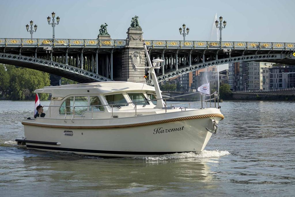 Linssen Grand Sturdy 30.0 Sedan