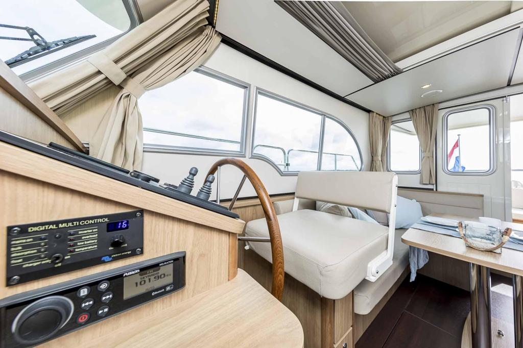 Linssen Grand Sturdy 30.0 Sedan