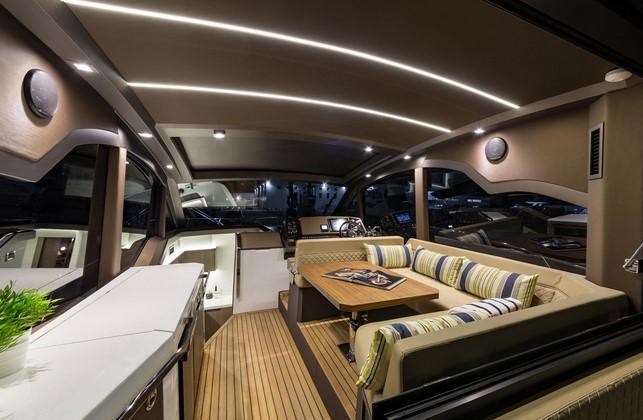 Galeon 425 HTS