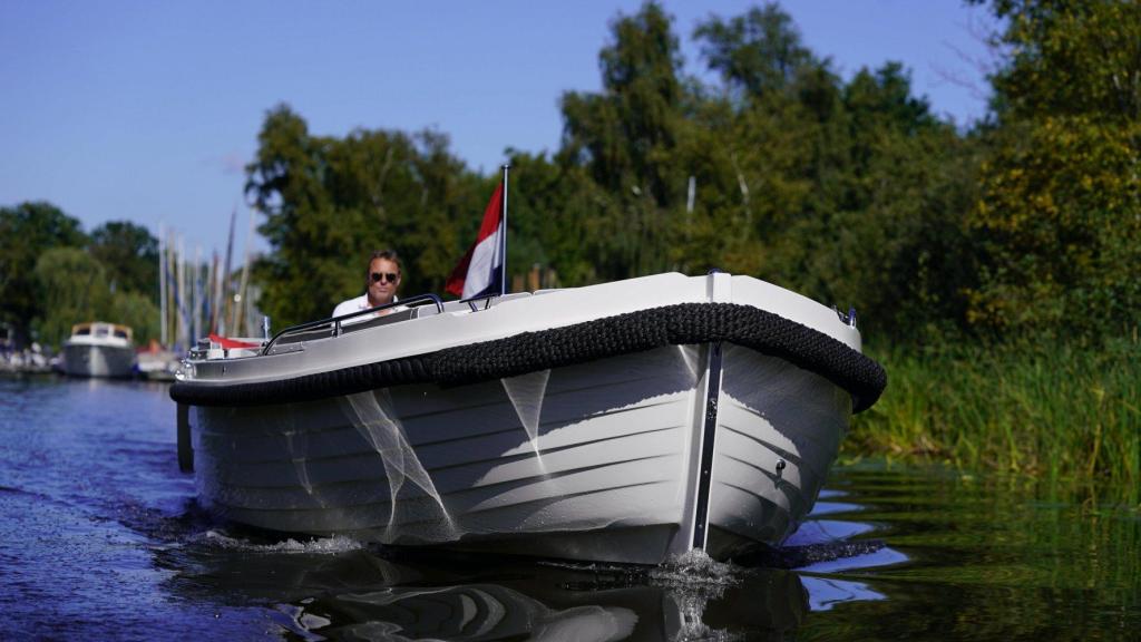 Interboat Intender 780