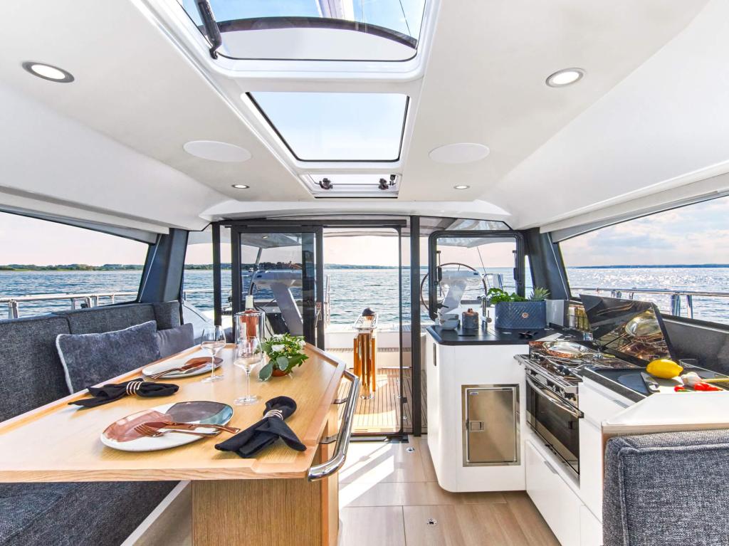 Moody Decksaloon 41