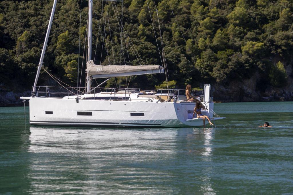 Dufour 390 Grand Large