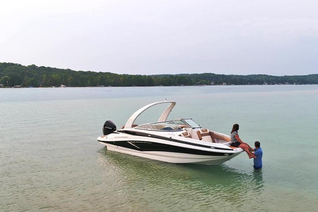 Crownline Cross Sport E 255 XS