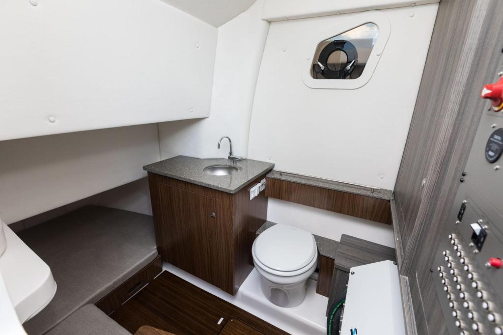 Wellcraft 352 Fisherman