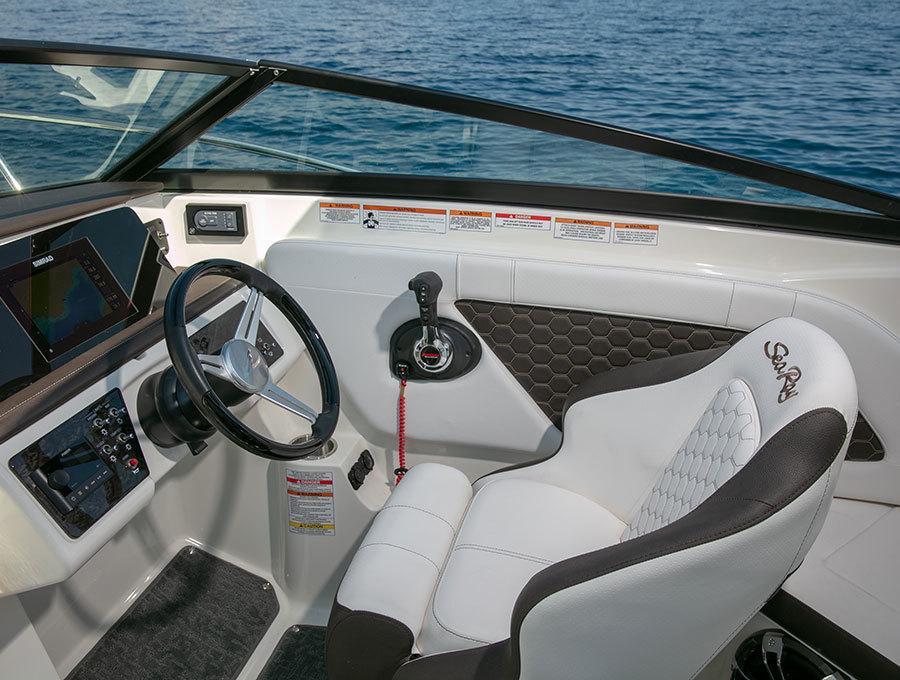 Sea Ray Sunsport 230 OB