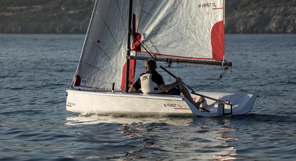 Beneteau First 14