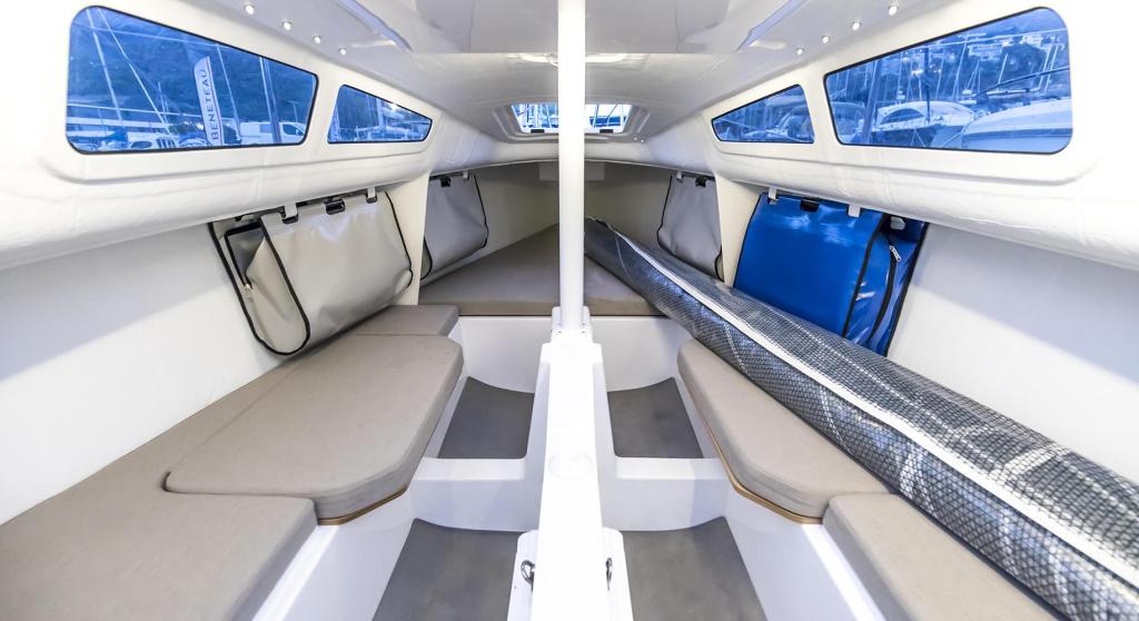 Beneteau First 24