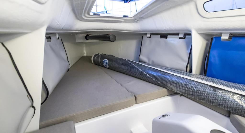 Beneteau First 24