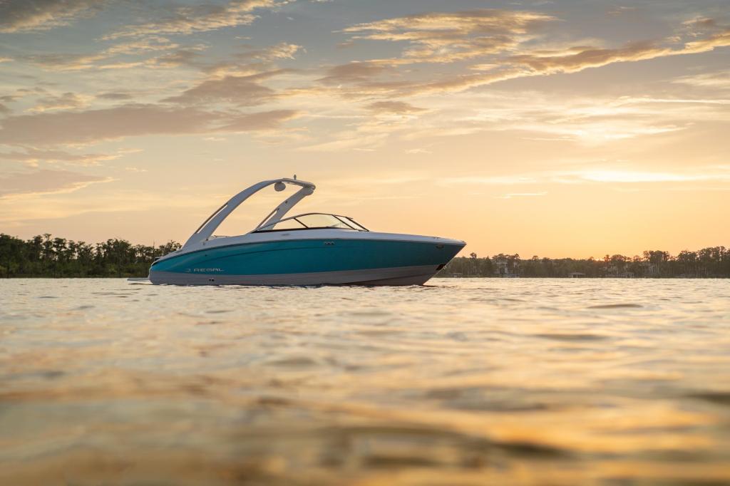 Regal LS4 Surf