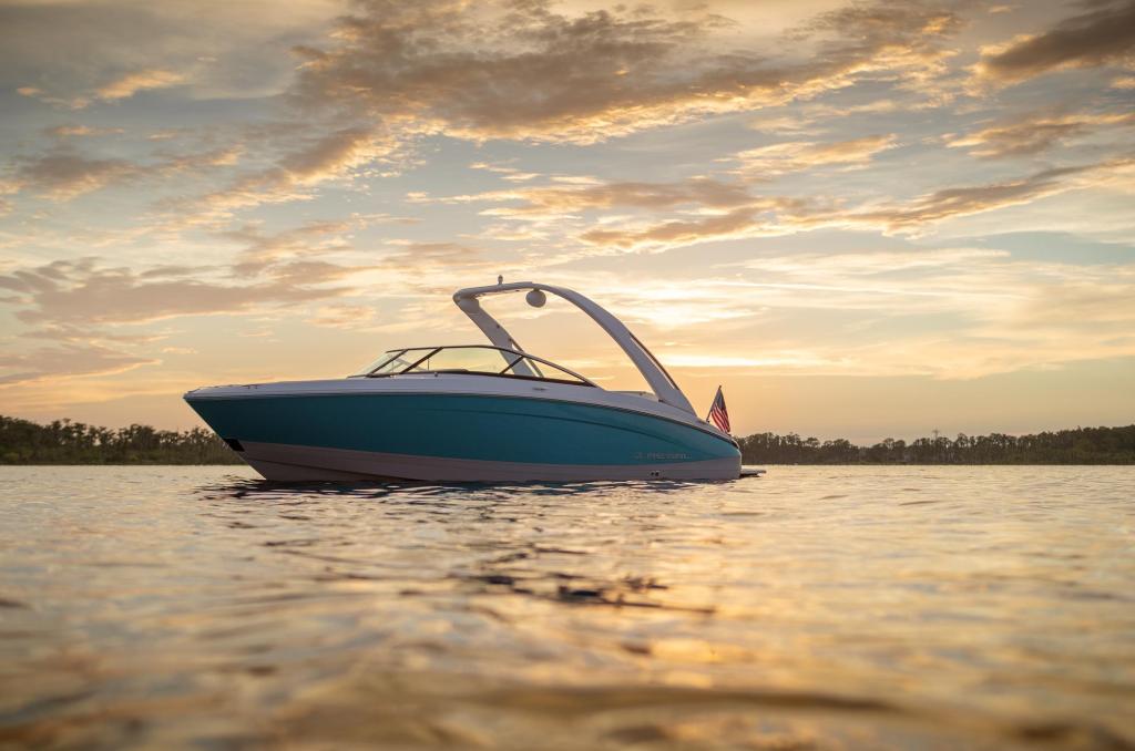 Regal LS4 Surf