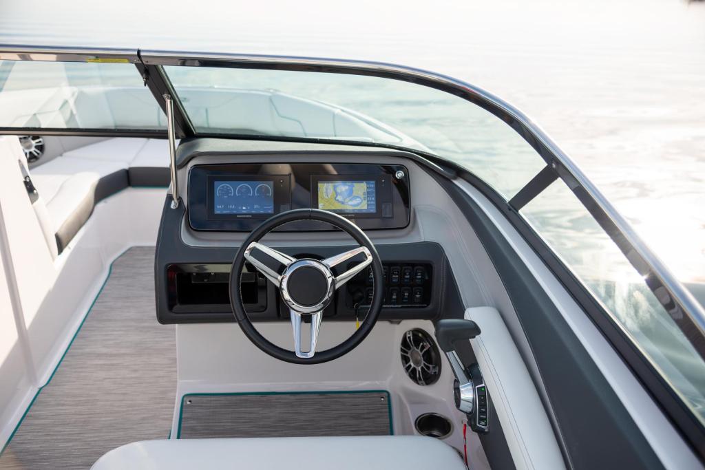 Regal LS4 Surf