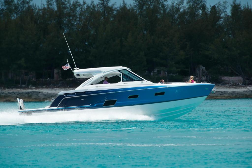 Formula 380 Super Sport Crossover