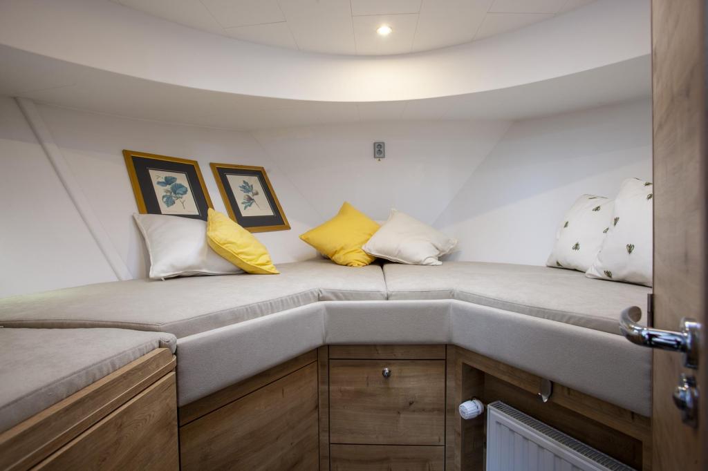 Aquanaut Privilege 460 AC PH