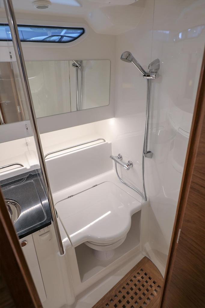 Nimbus Tender 11