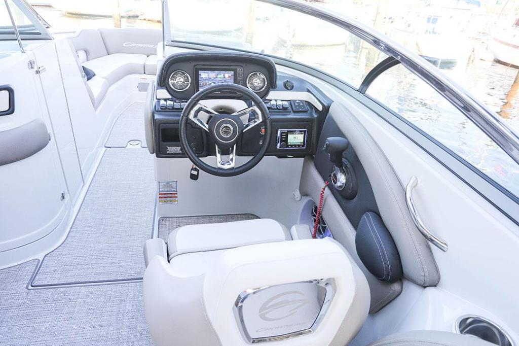Crownline Bowrider 290 SS