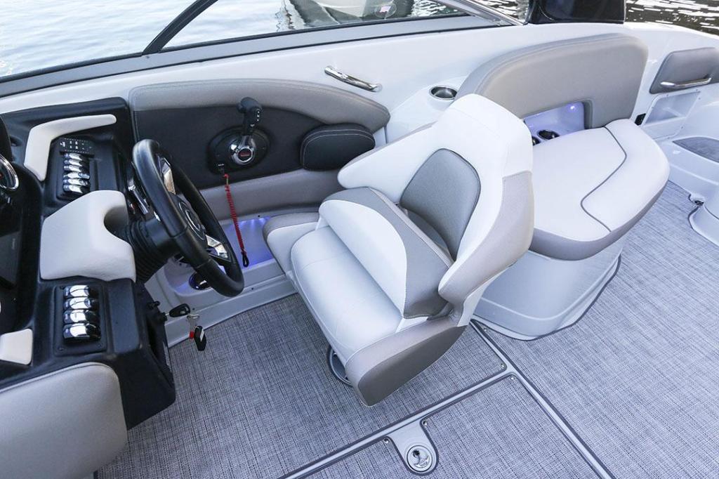 Crownline Bowrider 290 SS